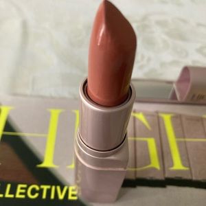 Highr lipstick Lips on acid